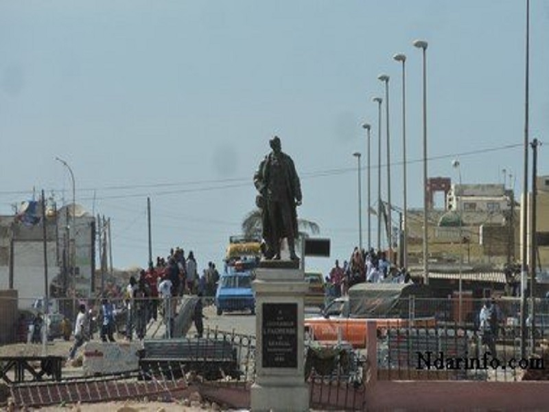 Saint-Louis: la place Faidherbe s'appelle désormais place "Baya Ndar"