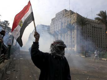 Manifestation anti-Morsi place Tahrir au Caire, le 25 novembre 2012. REUTERS/Mohamed Abd El Ghany