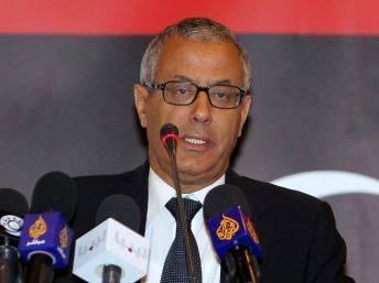 Le Premier ministre libyen Ali Zeidan (ici en mai 2011) a évoqué au Tchad la question du grand banditisme dans le Sahara. AFP PHOTO/KARIM JAAFAR