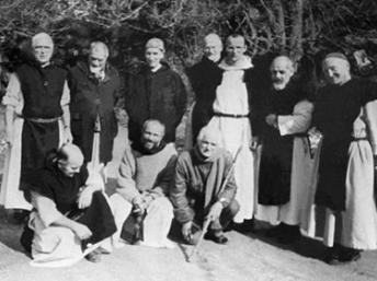 Les moines trappistes du monastère de Tiberihine dans l'Atlas algérien