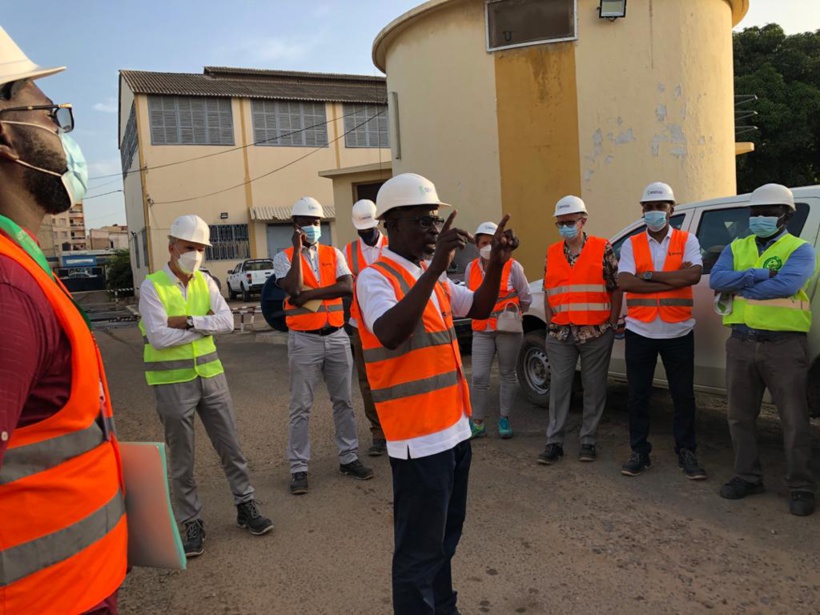 Fuite usine du Point B : Les techniciens de Sen'Eau dans les travaux de réparation Fuite usine du Point B : Les techniciens de Sen'Eau dans les travaux de réparation