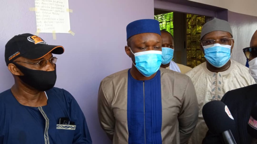 Téléthon pour les familles déguerpies de Ouakam Terme Sud : Sonko lance un élan de solidarité et vise 500 millions Téléthon pour les familles déguerpies de Ouakam Terme Sud : Sonko lance un élan de solidarité et vise 500 millions