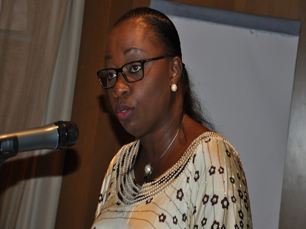 Dr Safietou Thiam du CNLS prévient à propos de la Prep:  "Nous ne voulons pas que les gens arrêtent de porter des préservatifs"