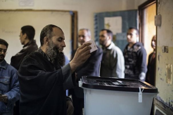 Egypte : seconde phase d'un référendum constitutionnel controversé
