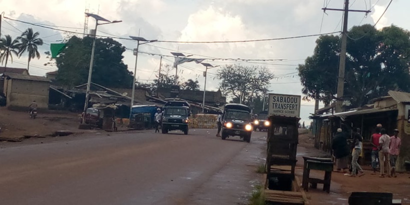Climat tendu à N'Zérékoré en Guinée: Des accrochages en cours dans la cité Zaly… Climat tendu à N'Zérékoré en Guinée: Des accrochages en cours dans la cité Zaly…