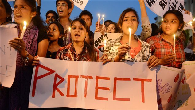 La jeune indienne victime d'un viol collectif décède à l'hôpital