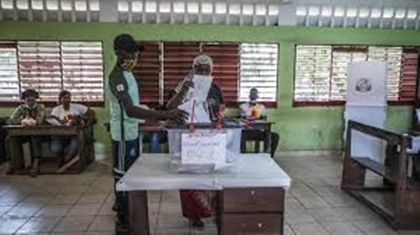 Guinée: des commissaires de la Céni dénoncent des fraudes