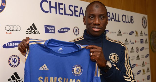 Demba Ba s'engage officiellement à Chelsea: Il a le numéro 29