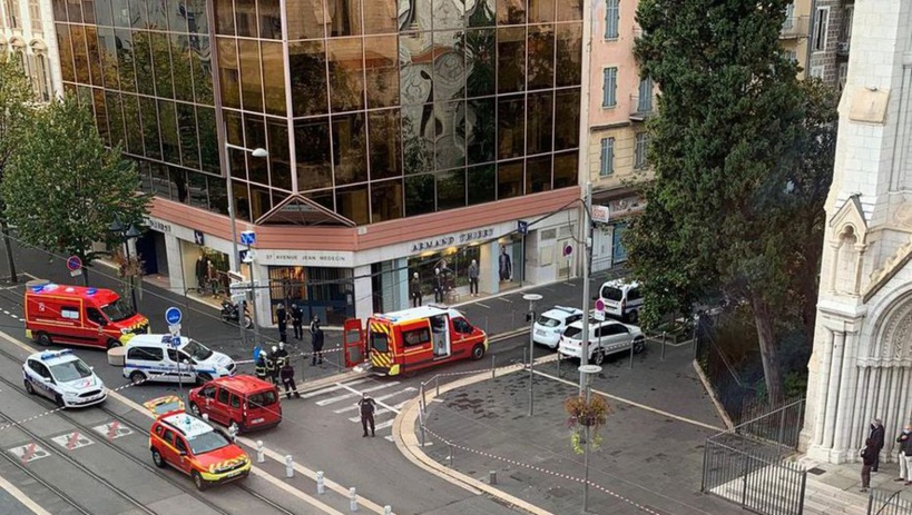 Nice : Deux (2) morts et plusieurs blessés dans une attaque à couteau près d'une église Nice : Deux (2) morts et plusieurs blessés dans une attaque à couteau près d'une église