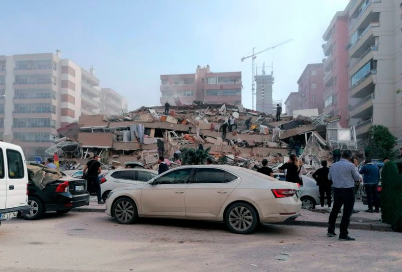 Un puissant séisme de magnitude 7 cause d’importants dégâts dans l’ouest de la Turquie