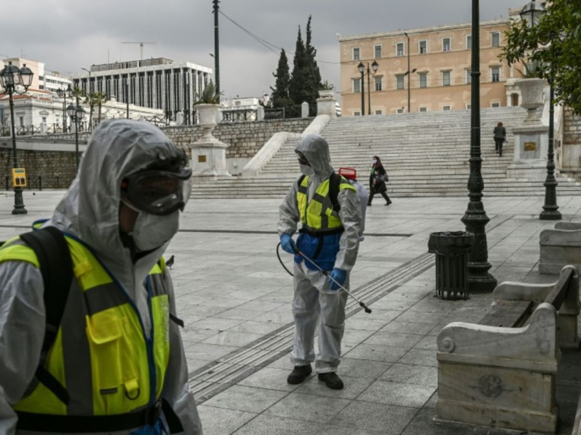 Coronavirus: la Grèce annonce un confinement partiel à partir de mardi