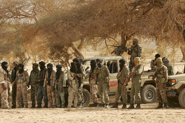 Mali: les jihadistes menacent de frapper «le cœur de la France»