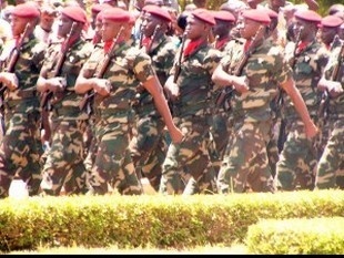 Les bérets rouges écrivent au président Dioncounda Traoré : « Nous ne voulons pas rester à l’écart, nous sommes prêts à aller au front  »