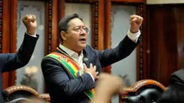 Bolivie : Luis Arce investi président, le retour d'Evo Morales imminent Bolivie : Luis Arce investi président, le retour d'Evo Morales imminent