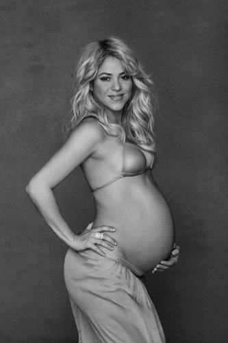 Shakira pose pour la bonne cause