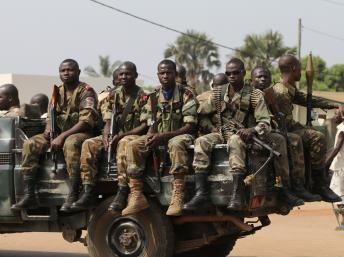 Des soldats de l'armée centrafricaine à Bangui le 8 janvier 2013. REUTERS/Luc Gnago