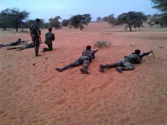Les entraînements des soldats sénégalais à Dodji sont encadrés par des instructeurs français. RFI / Carine Frenk