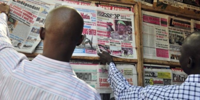 Les journalistes maliens, entre formation... et formatage