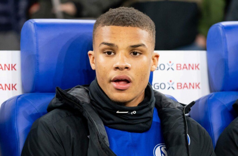 Malick Thiaw, cible de transfert de Liverpool, répond aux spéculations selon lesquelles il pourrait être un nouveau défenseur central Malick Thiaw, cible de transfert de Liverpool, répond aux spéculations selon lesquelles il pourrait être un nouveau défenseur central