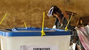 Élections au Burkina Faso: quelques retards dans l'ouverture des bureaux de vote
