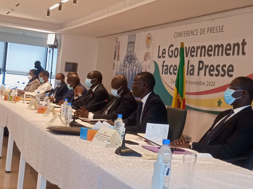 Gouvernement face à la presse: une opération sans charme Gouvernement face à la presse: une opération sans charme