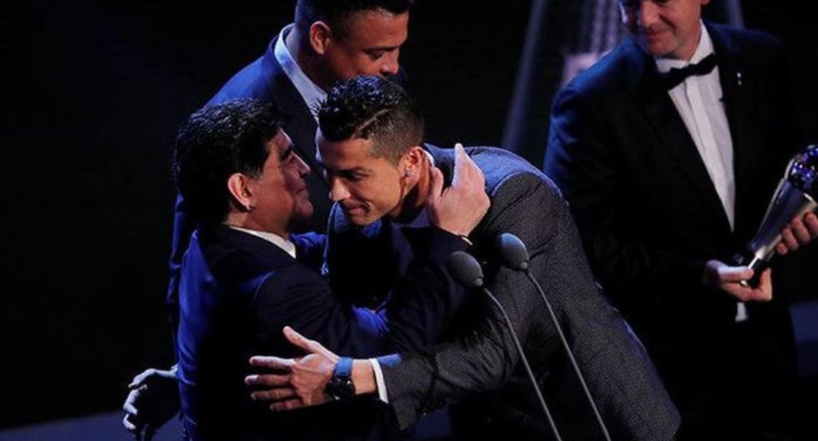 Décès de Diego Maradona : l'hommage de Cristiano Ronaldo Décès de Diego Maradona : l'hommage de Cristiano Ronaldo