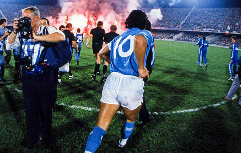 Naples: le Stade de San Polo sera rebaptisé à l'honneur de Maradona Naples: le Stade de San Polo sera rebaptisé à l'honneur de Maradona