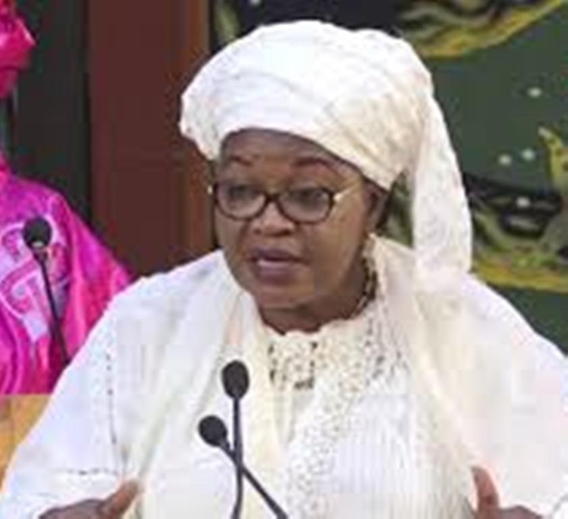 Augmentation des cas communautaires Covid-19 au Sénégal: Aïda Mbodj accuse le faux médecin Amadou Samba Augmentation des cas communautaires Covid-19 au Sénégal: Aïda Mbodj accuse le faux médecin Amadou Samba