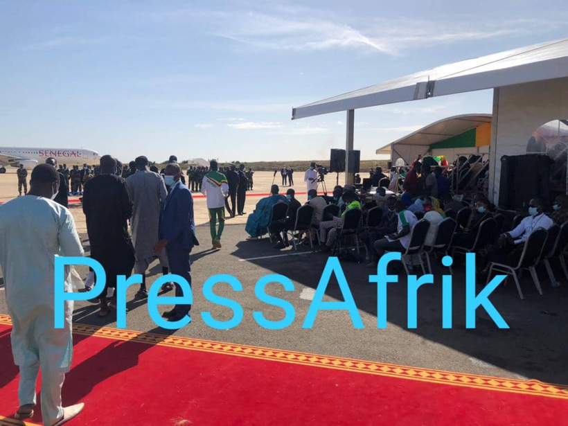 AIBD : la dépouille de Pape Bouba Diop est arrivée AIBD : la dépouille de Pape Bouba Diop est arrivée