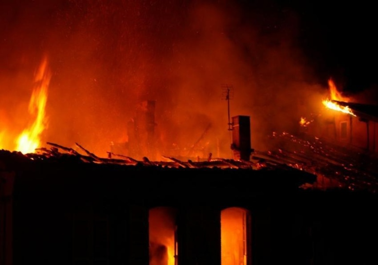 Violents incendies à Mbour et à Kolda : bilan 7 maisons consumées par le feu