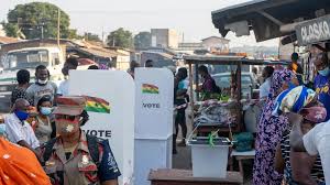 Élections générales au Ghana: une journée de vote dans le calme, émaillée de quelques incidents