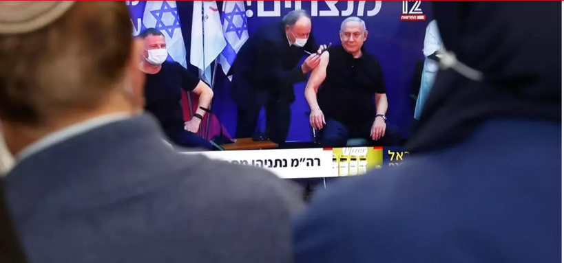 La vaccination publique des hommes d'État «peut conforter les complotistes» La vaccination publique des hommes d'État «peut conforter les complotistes»