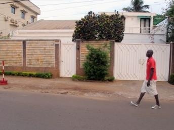 Yaoundé, la maison des Français enlevés au nord du Cameroun