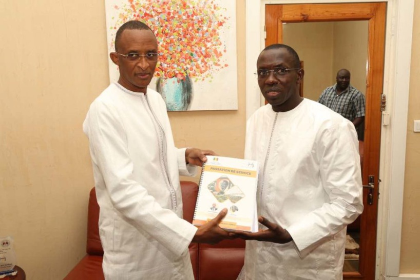 Grand coup de balai opéré par le nouveau DG du COUD: Maguette Sène accusé de vouloir virer 3000 agents pour caser les siens Grand coup de balai opéré par le nouveau DG du COUD: Maguette Sène accusé de vouloir virer 3000 agents pour caser les siens