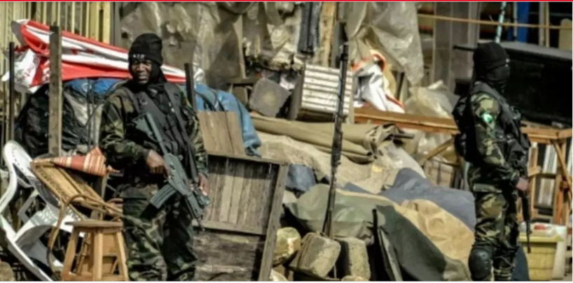 Cameroun: une attaque meurtrière vise le convoi du préfet de Momo en région anglophone Cameroun: une attaque meurtrière vise le convoi du préfet de Momo en région anglophone