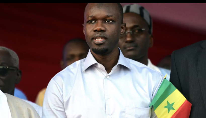 Antoine Félix Diome esquive les questions sur la levée de fonds du Pastef Antoine Félix Diome esquive les questions sur la levée de fonds du Pastef