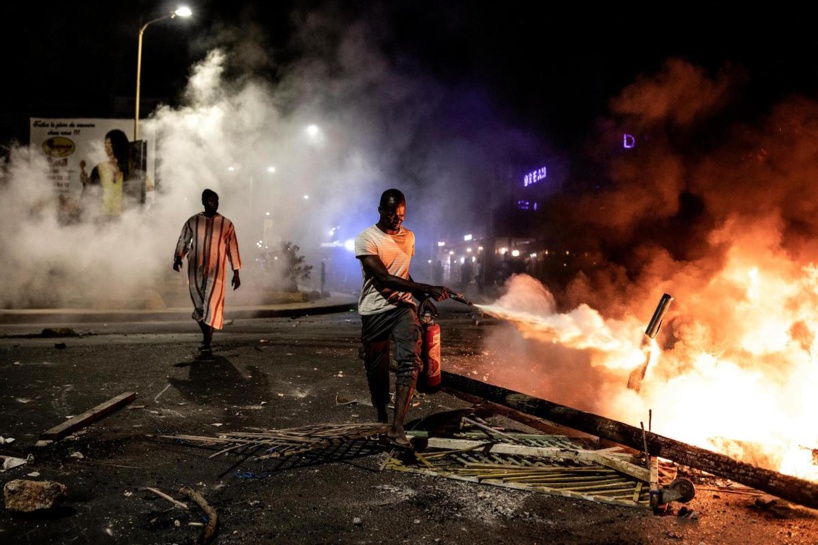 Bilan 1er jour de couvre feu: 175 personnes interpellées, prés 200.000 frs d'amende forfaitaire collectés Bilan 1er jour de couvre feu: 175 personnes interpellées, prés 200.000 frs d'amende forfaitaire collectés