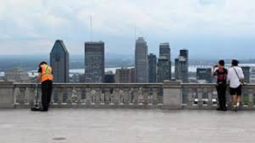 Covid-19: le Québec se place sous couvre-feu, une première depuis cent ans Covid-19: le Québec se place sous couvre-feu, une première depuis cent ans