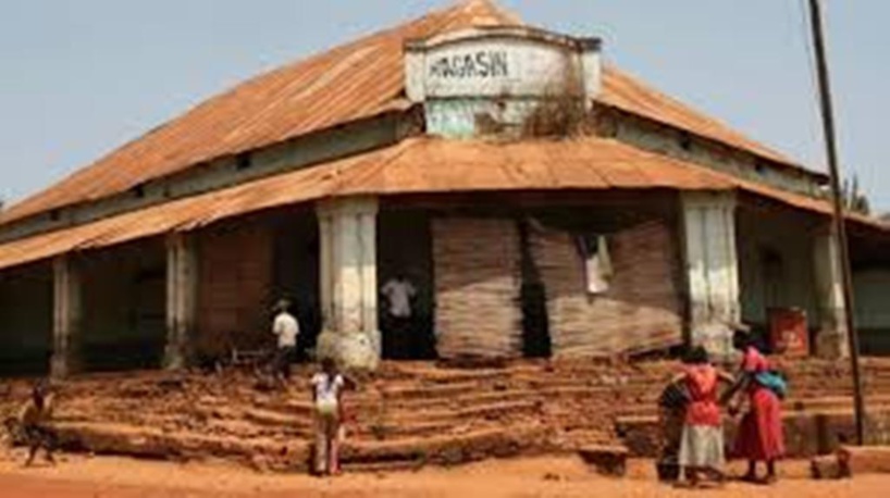 Centrafrique: les rebelles maintiennent leur présence et inquiètent les populations