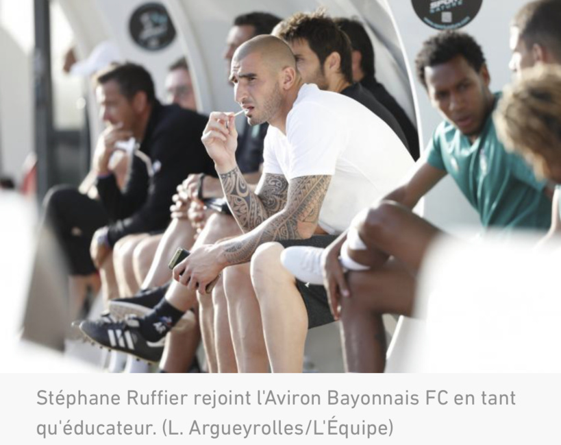 Stéphane Ruffier arrête sa carrière Stéphane Ruffier arrête sa carrière