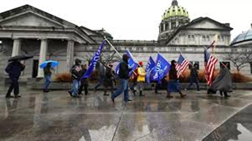 États-Unis: à J-3 de l’investiture, Harrisburg se prépare à un coup de force des pro-Trump États-Unis: à J-3 de l’investiture, Harrisburg se prépare à un coup de force des pro-Trump