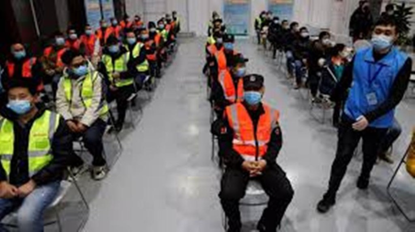Coronavirus en Chine: une vaccination massive et sous haute surveillance Coronavirus en Chine: une vaccination massive et sous haute surveillance