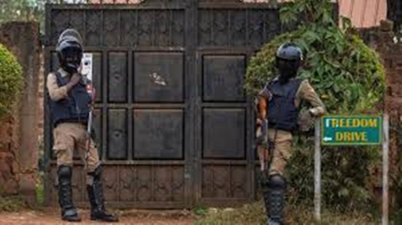 Ouganda : l'opposant Bobi Wine réclame la levée de son "assignation à résidence" Ouganda : l'opposant Bobi Wine réclame la levée de son "assignation à résidence"