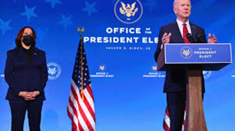 Joe Biden prendra dès son investiture 17 mesures pour effacer le bilan de Donald Trump Joe Biden prendra dès son investiture 17 mesures pour effacer le bilan de Donald Trump