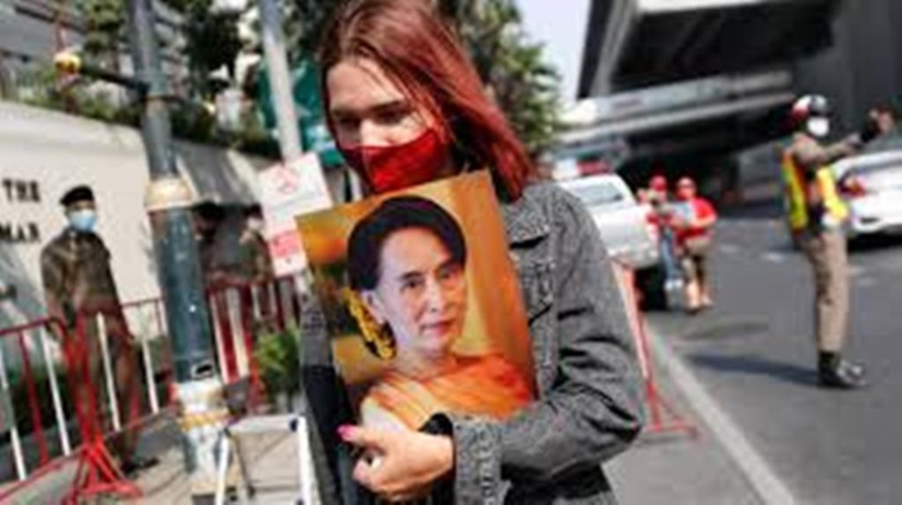 Coup d'État en Birmanie: l'appel d'Aung San Suu Kyi à la mobilisation mis en doute Coup d'État en Birmanie: l'appel d'Aung San Suu Kyi à la mobilisation mis en doute