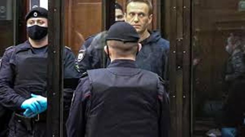 La condamnation d'Alexeï Navalny provoque un tollé occidental