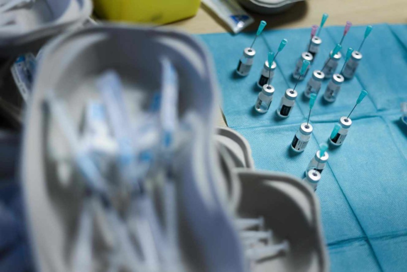 Vaccins contre le Covid-19 : dans les coulisses des contrats entre l’UE et les groupes pharmaceutiques Vaccins contre le Covid-19 : dans les coulisses des contrats entre l’UE et les groupes pharmaceutiques