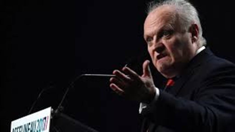 L'ex-candidat à la présidentielle François Asselineau en garde à vue pour agressions sexuelles L'ex-candidat à la présidentielle François Asselineau en garde à vue pour agressions sexuelles