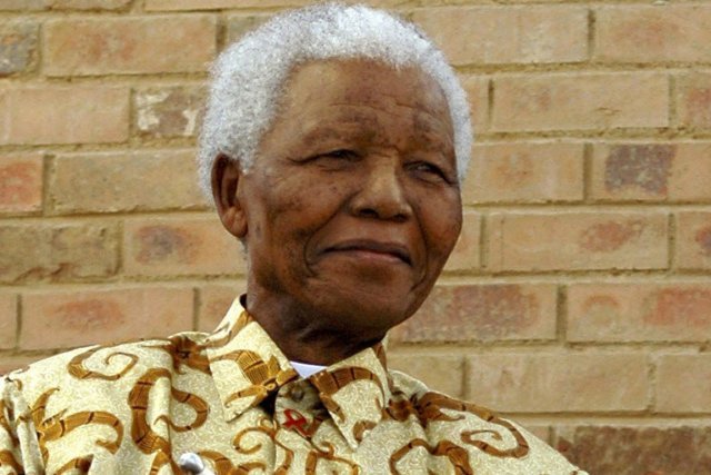 Afrique du Sud: Nelson Mandela toujours hospitalisé, Jacob Zuma rassure