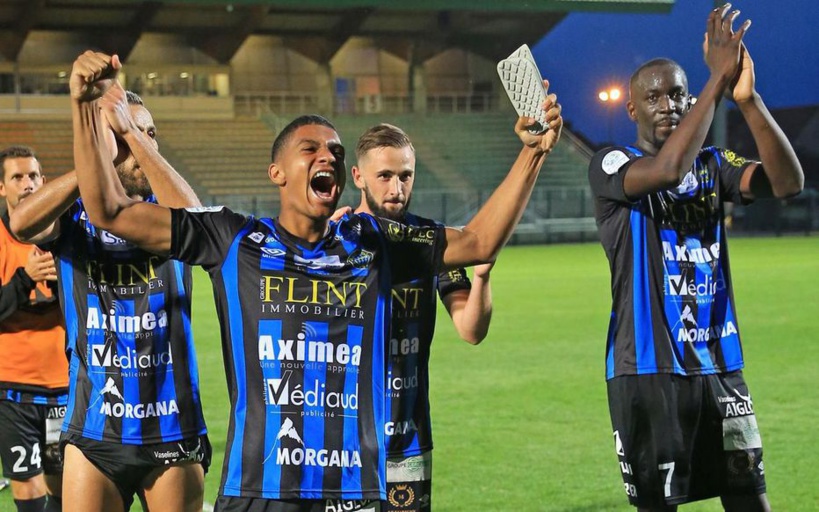 Ligue 2: FC Chambly Oise annonce neuf (9) cas positifs au variant britannique de la Covid-19 Ligue 2: FC Chambly Oise annonce neuf (9) cas positifs au variant britannique de la Covid-19